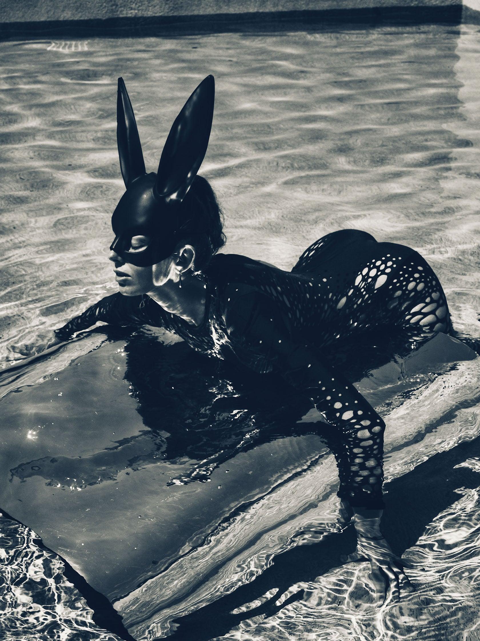 Cats Love Water by Vassilis Pitoulis - Mankovsky Gallery